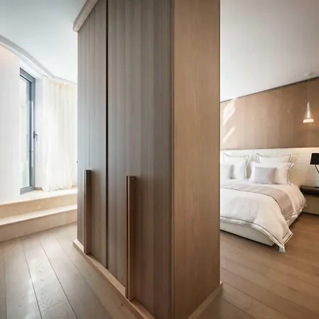 Luxurious 3br 6p With Terrace - First Croisette